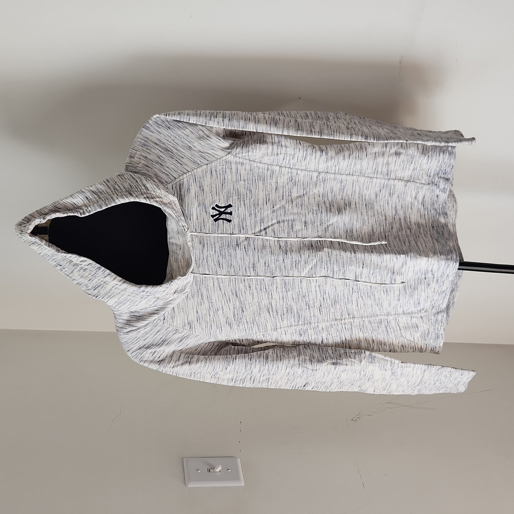 Cutter and Buck womem's NY Yankees hoodie, size xs